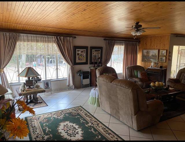 3 BEDROOM HOUSE FOR SALE IN SASOLBURG EXT 15